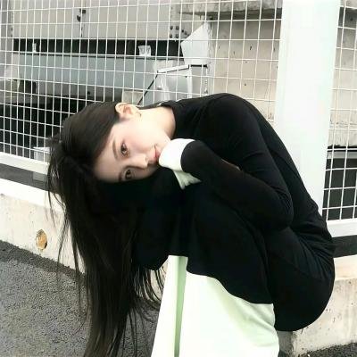 穿牛仔裤的十字军