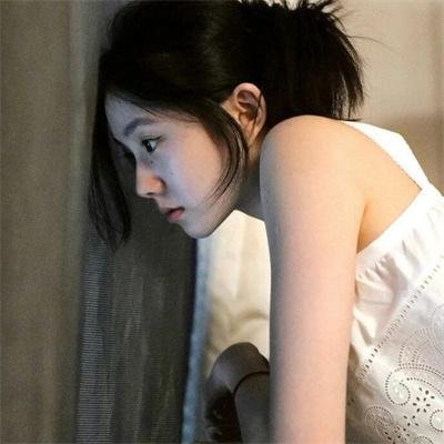 战火中的伊甸园